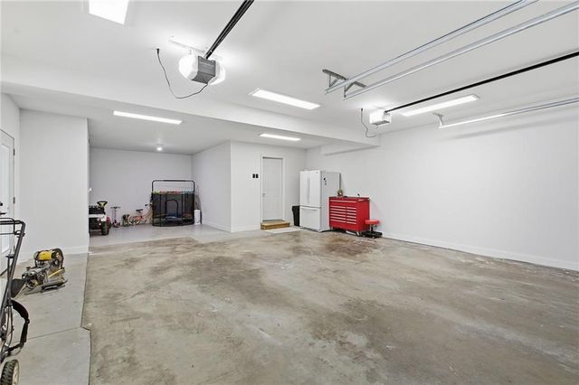 7927 Chadwick Street, Prairie Village, KS 66208