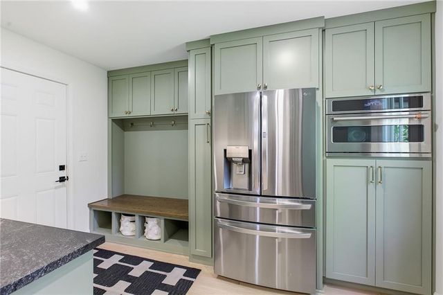 7927 Chadwick Street, Prairie Village, KS 66208
