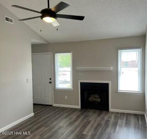 2123 E 4th Street, Greenville, NC 27858