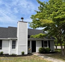 2123 E 4th Street, Greenville, NC 27858