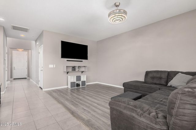 304 N 78TH Place, Mesa, AZ 85207