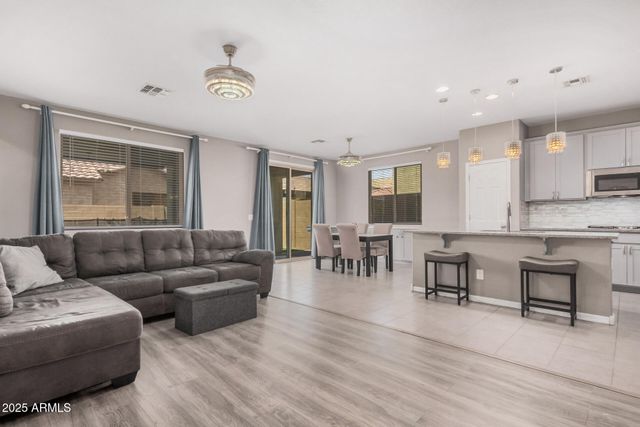 304 N 78TH Place, Mesa, AZ 85207