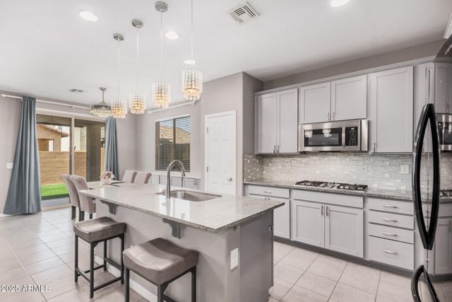 304 N 78TH Place, Mesa, AZ 85207