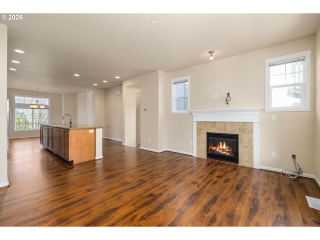 28528 Sw DUNDEE Ln, Wilsonville, OR 97070