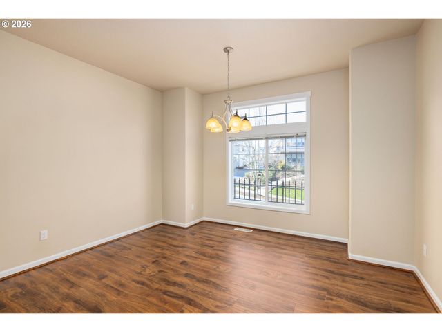 28528 Sw DUNDEE Ln, Wilsonville, OR 97070