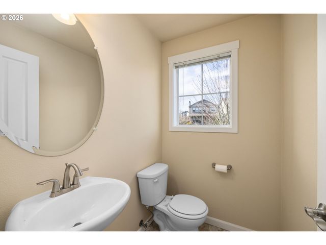 28528 Sw DUNDEE Ln, Wilsonville, OR 97070