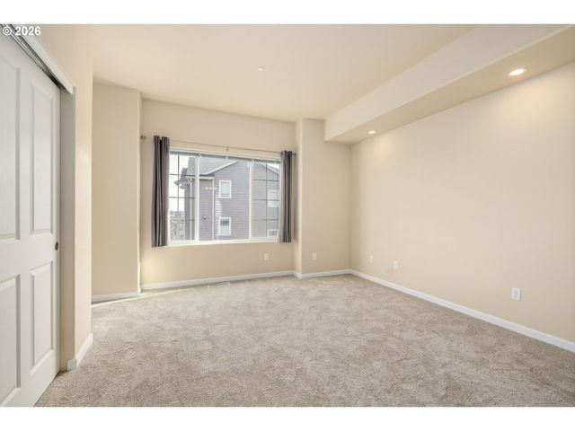 28528 Sw DUNDEE Ln, Wilsonville, OR 97070