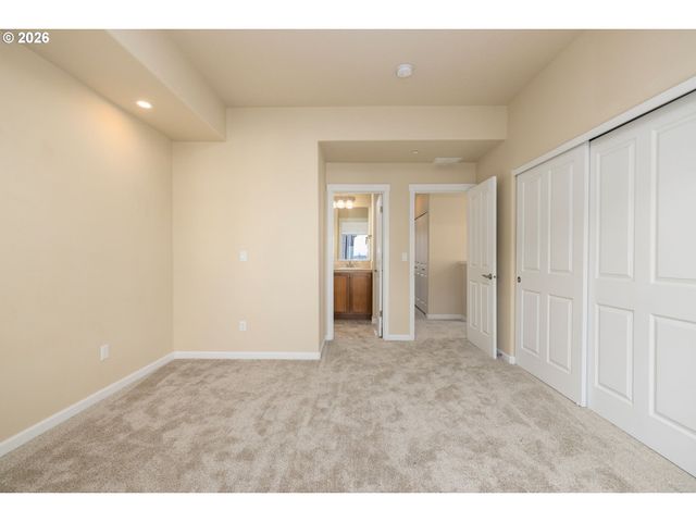 28528 Sw DUNDEE Ln, Wilsonville, OR 97070