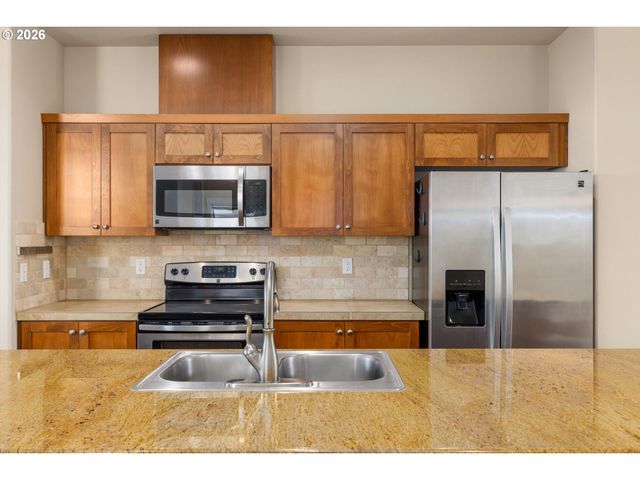 28528 Sw DUNDEE Ln, Wilsonville, OR 97070