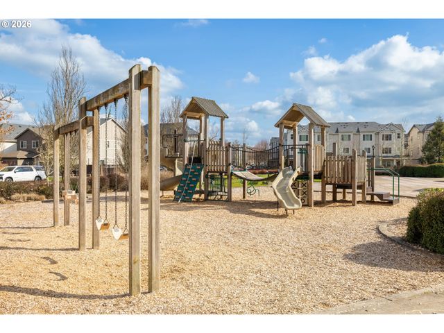 28528 Sw DUNDEE Ln, Wilsonville, OR 97070