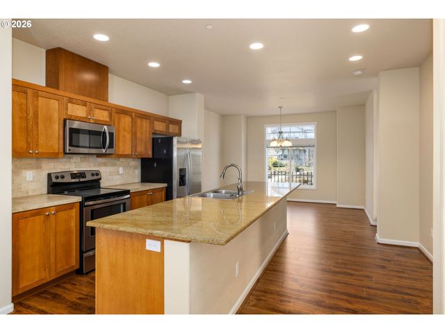 28528 Sw DUNDEE Ln, Wilsonville, OR 97070