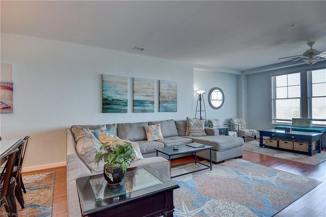 3700 Sandpiper Rd Apt 314, Virginia Beach, VA 23456