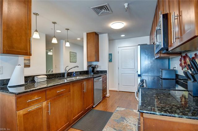 3700 Sandpiper Rd Apt 314, Virginia Beach, VA 23456