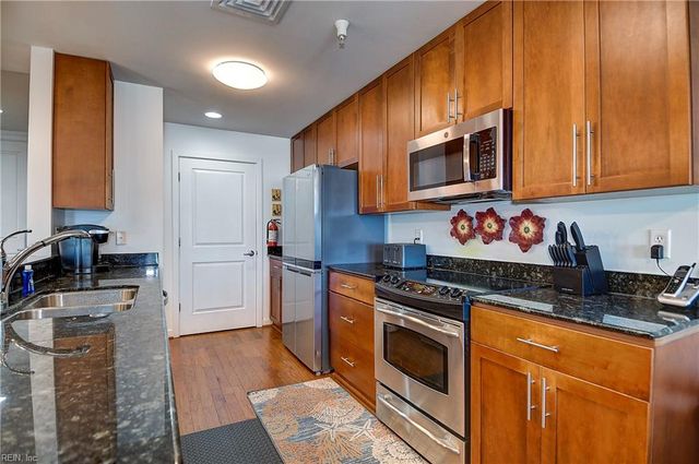 3700 Sandpiper Rd Apt 314, Virginia Beach, VA 23456