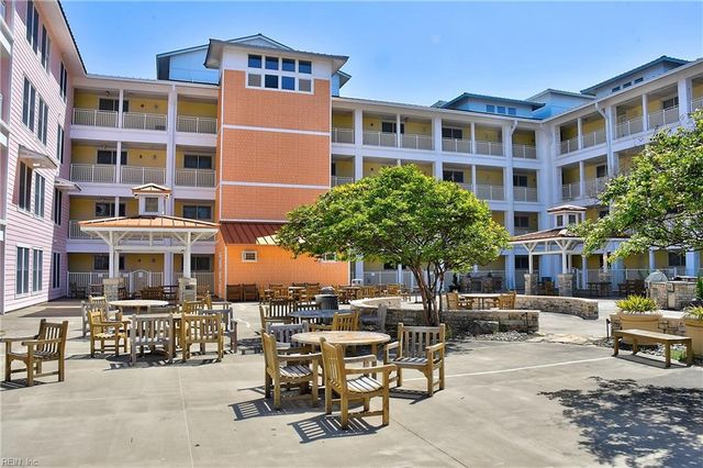 3700 Sandpiper Rd Apt 314, Virginia Beach, VA 23456