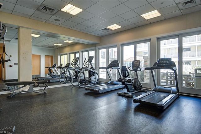 3700 Sandpiper Rd Apt 314, Virginia Beach, VA 23456