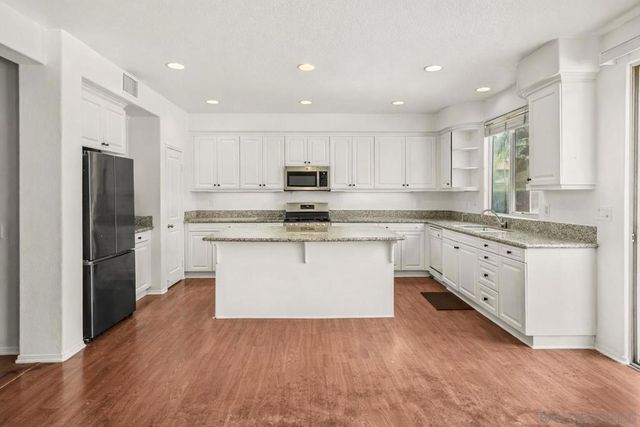 28922 Newport Road, Temecula, CA 92591