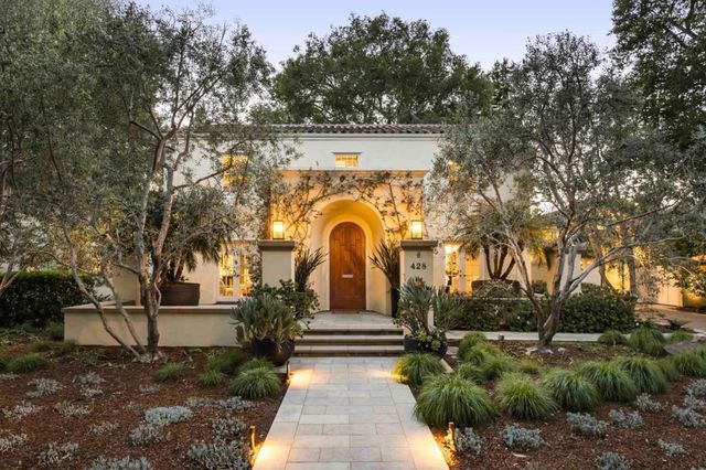 428 Maple Street, Palo Alto, CA 94301