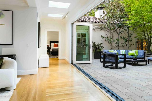 428 Maple Street, Palo Alto, CA 94301