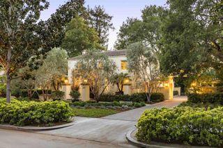 428 Maple Street, Palo Alto, CA 94301