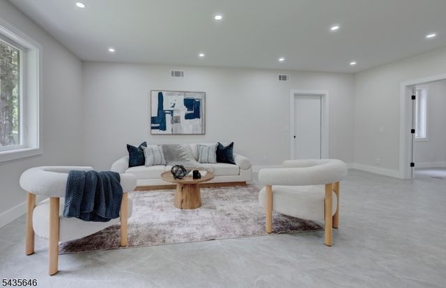 896 Union Valley Rd, West Milford Twp., NJ 07480