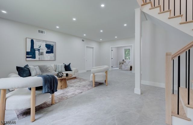896 Union Valley Rd, West Milford Twp., NJ 07480
