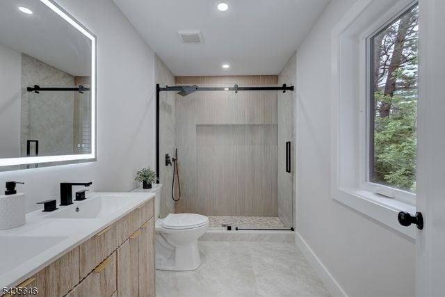 896 Union Valley Rd, West Milford Twp., NJ 07480