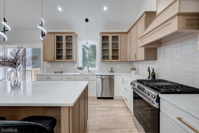 896 Union Valley Rd, West Milford Twp., NJ 07480
