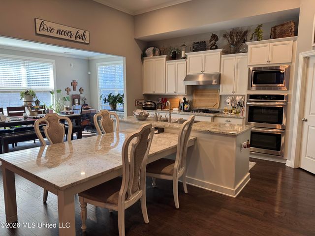 6223 Sierra Dr Drive, Olive Branch, MS 38654