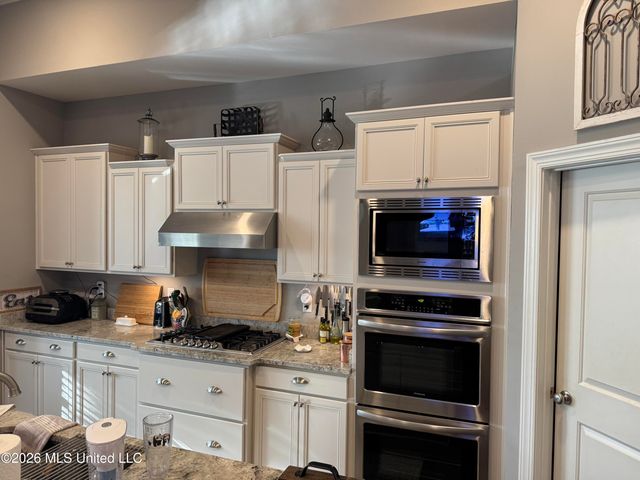 6223 Sierra Dr Drive, Olive Branch, MS 38654