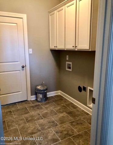 6223 Sierra Dr Drive, Olive Branch, MS 38654