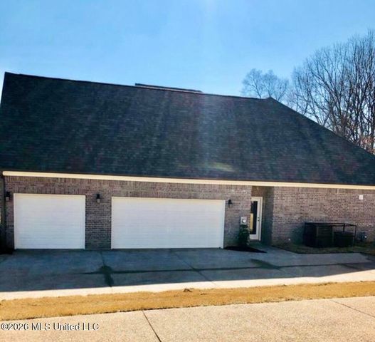 6223 Sierra Dr Drive, Olive Branch, MS 38654