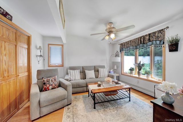 166 CHOIR, Westbury, NY 11590