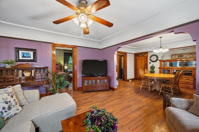 3709 E Ryan ROAD, Oak Creek, WI 53154