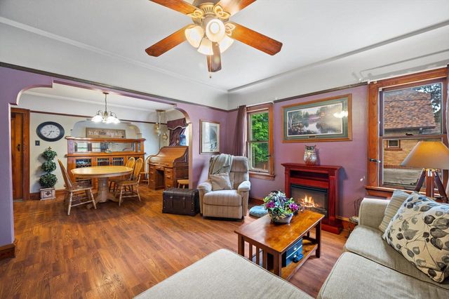 3709 E Ryan ROAD, Oak Creek, WI 53154