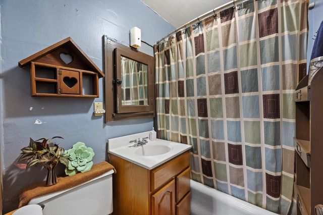3709 E Ryan ROAD, Oak Creek, WI 53154