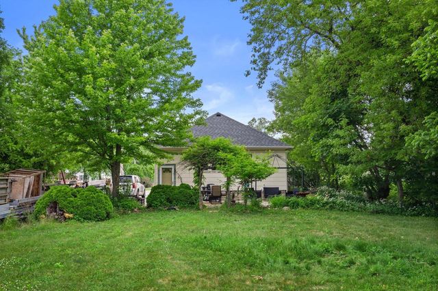3709 E Ryan ROAD, Oak Creek, WI 53154