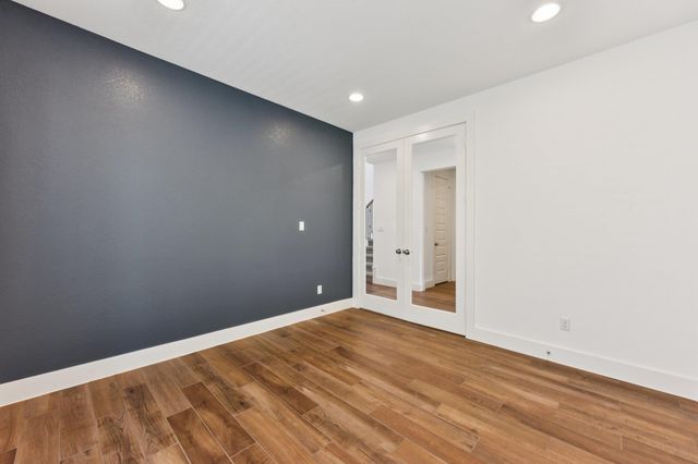 225 Ashmore LN, Georgetown, TX 78628