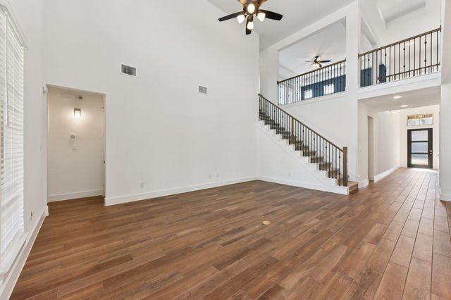 225 Ashmore LN, Georgetown, TX 78628