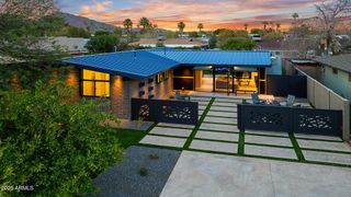 6842 E EARLL Drive, Scottsdale, AZ 85251