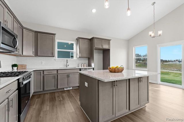 7102 Opfer Drive, Whitmore Lake, MI 48189