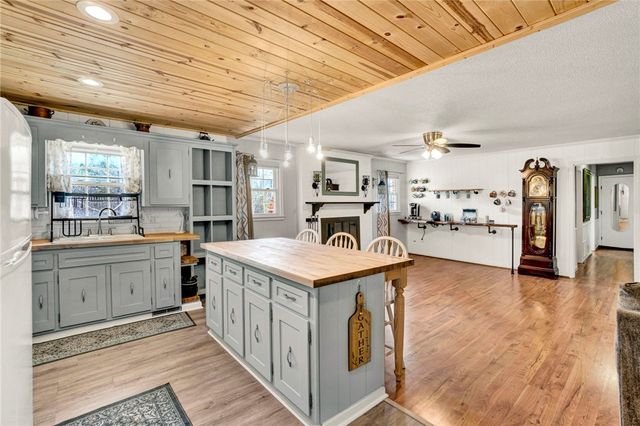 133 Old Liberty Pickens Road, Pickens, SC 29671