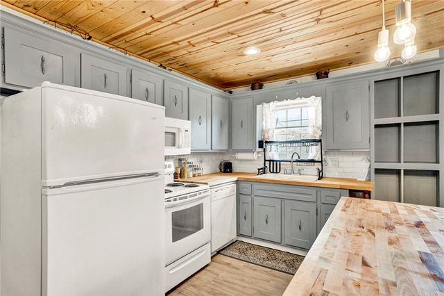 133 Old Liberty Pickens Road, Pickens, SC 29671