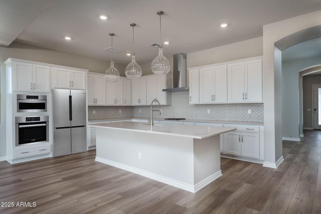 18722 W WESTVIEW Street, Litchfield Park, AZ 85340