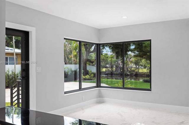 260 NW 86th St, El Portal, FL 33150