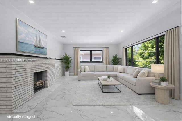 260 NW 86th St, El Portal, FL 33150