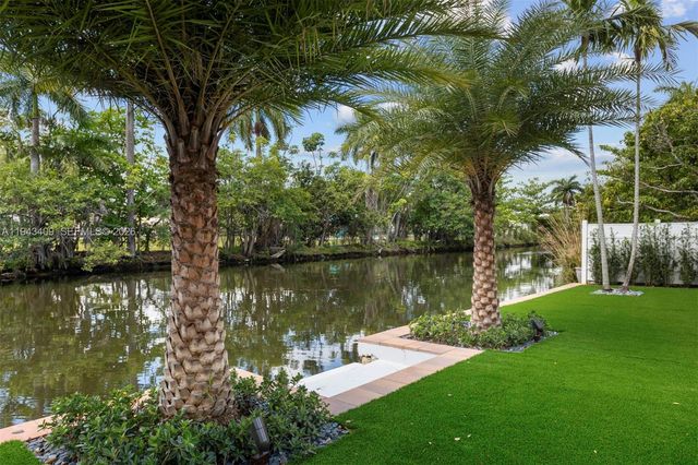 260 NW 86th St, El Portal, FL 33150