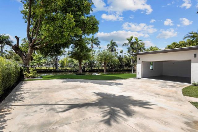 260 NW 86th St, El Portal, FL 33150