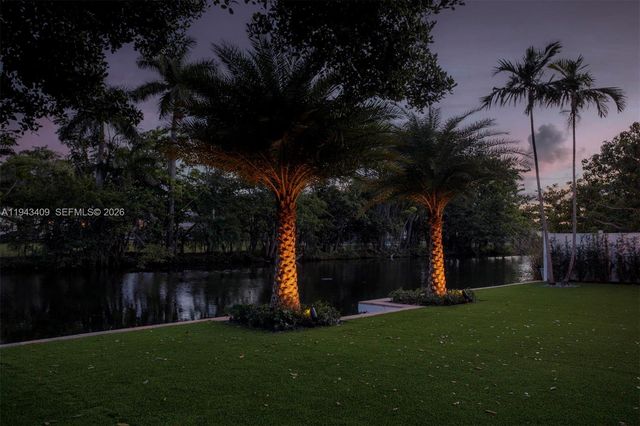 260 NW 86th St, El Portal, FL 33150