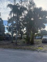 6611 KINGSWOOD DRIVE N, St Petersburg, FL 33702